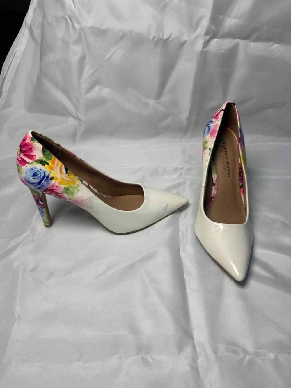 Christian Siriano for Payless Womens 8.5 Floral White Patent Pointed Toe Pumps
